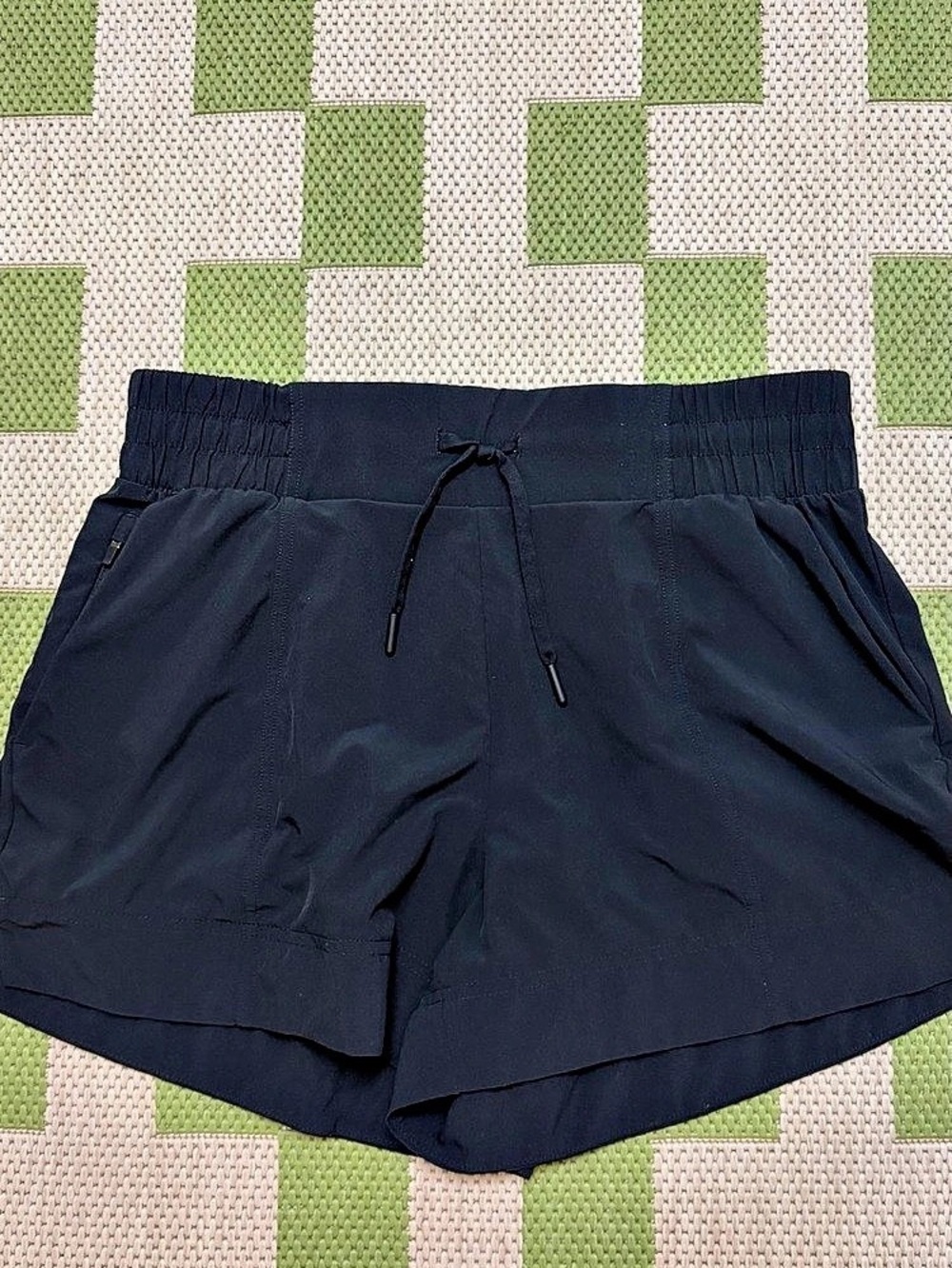 All in Motion Women's Woven Mid-Rise Run Shorts 3" Black Medium